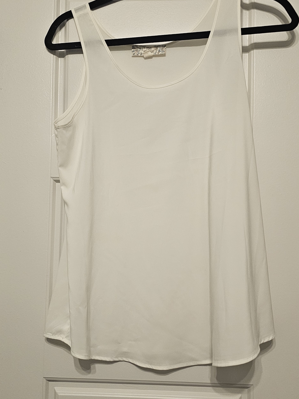 Pink Republic White Scoop Neck Tank